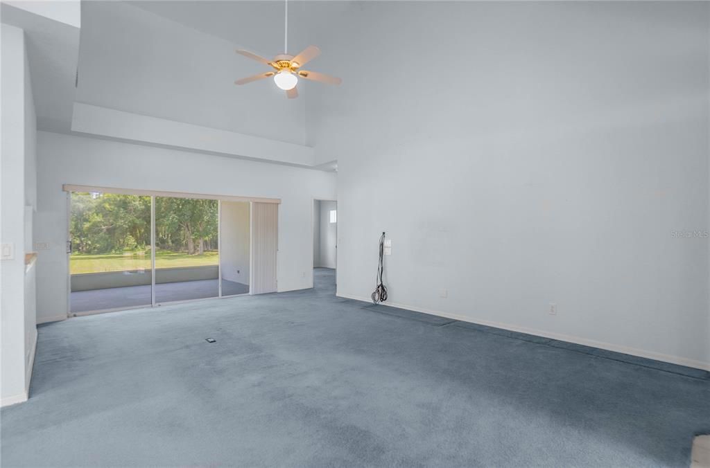 En Venta: $390,000 (3 camas, 2 baños, 1927 Pies cuadrados)