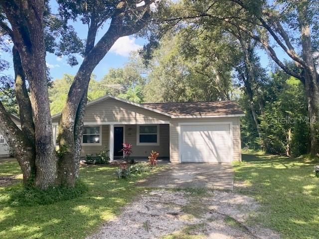 For Sale: $259,900 (3 beds, 2 baths, 1420 Square Feet)