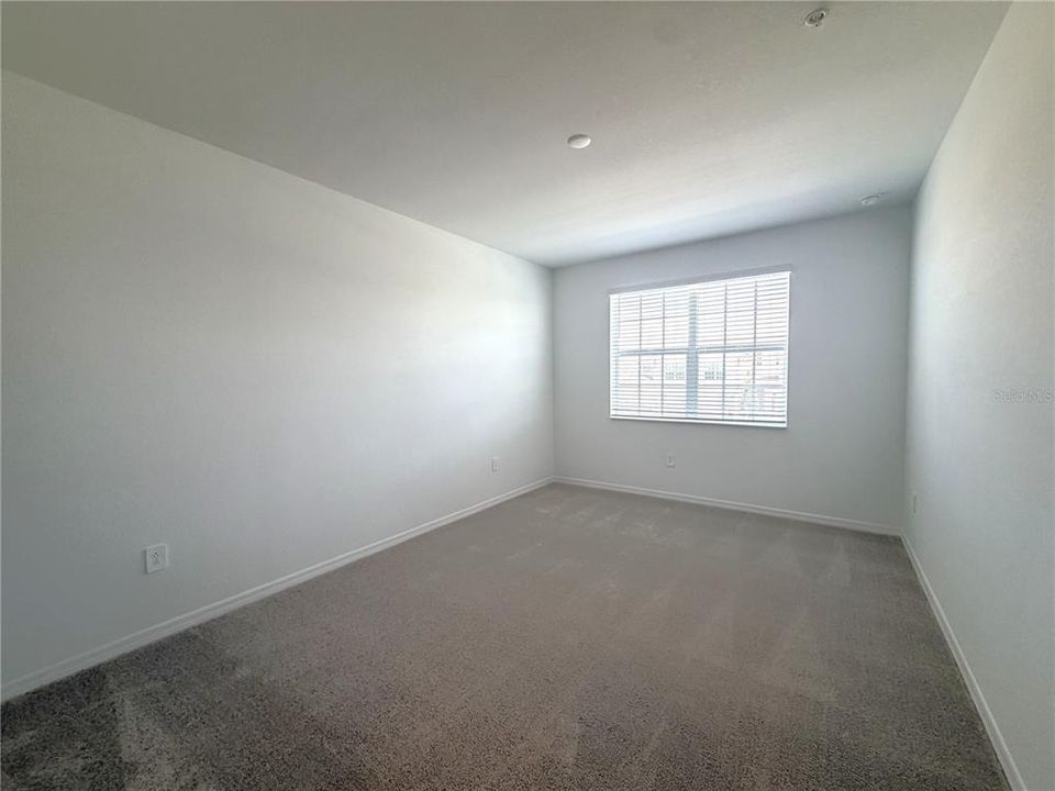 For Rent: $2,895 (3 beds, 2 baths, 1741 Square Feet)