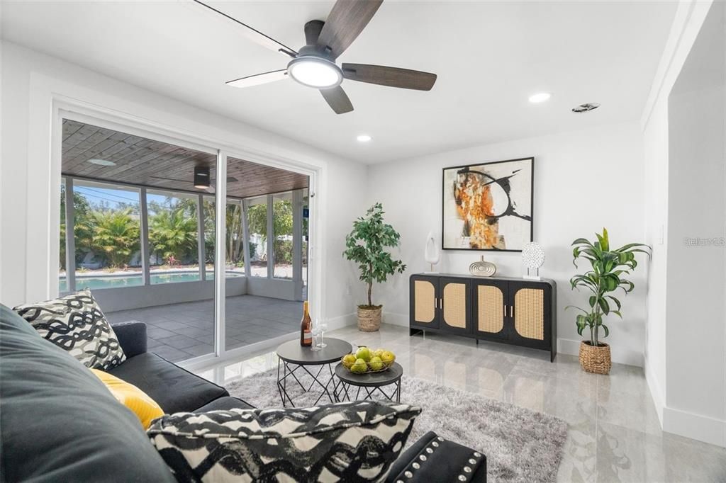 For Rent: $4,400 (3 beds, 2 baths, 1348 Square Feet)