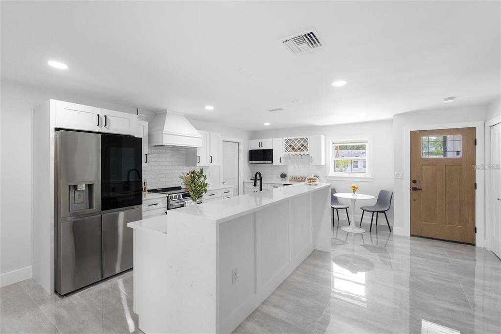 For Rent: $4,400 (3 beds, 2 baths, 1348 Square Feet)
