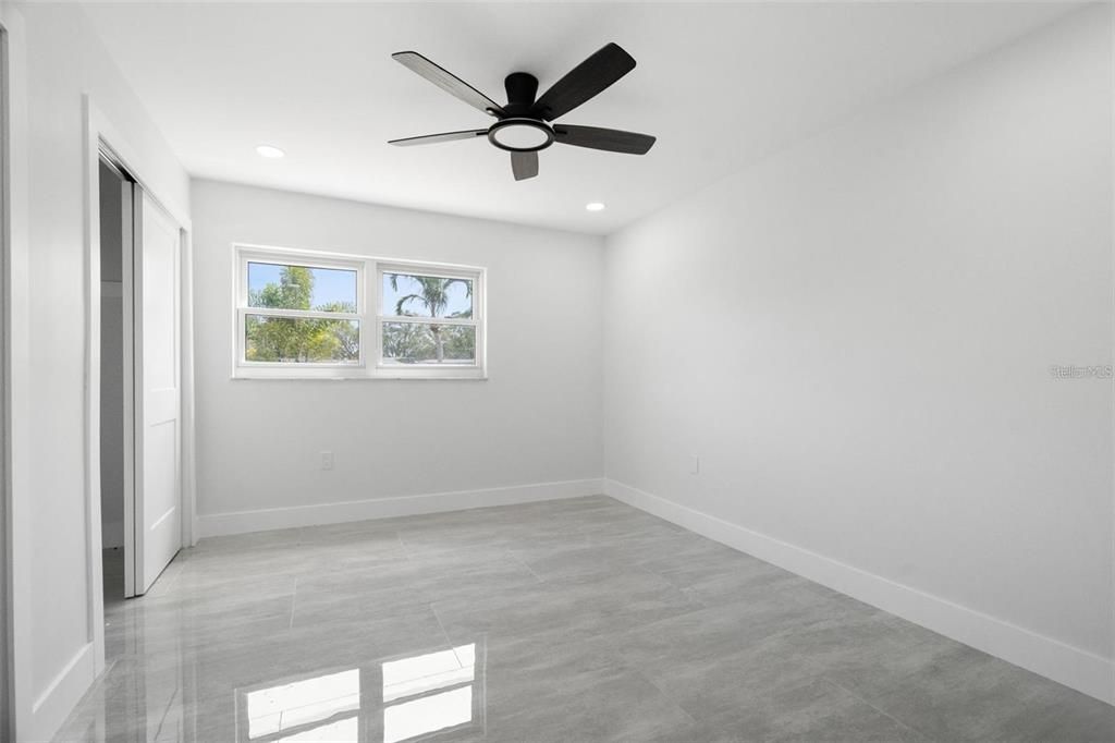 For Rent: $4,400 (3 beds, 2 baths, 1348 Square Feet)
