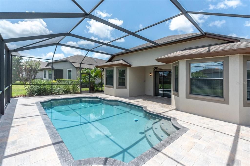 For Sale: $450,000 (3 beds, 2 baths, 1740 Square Feet)