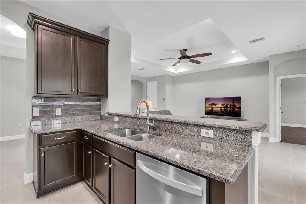 For Sale: $450,000 (3 beds, 2 baths, 1740 Square Feet)