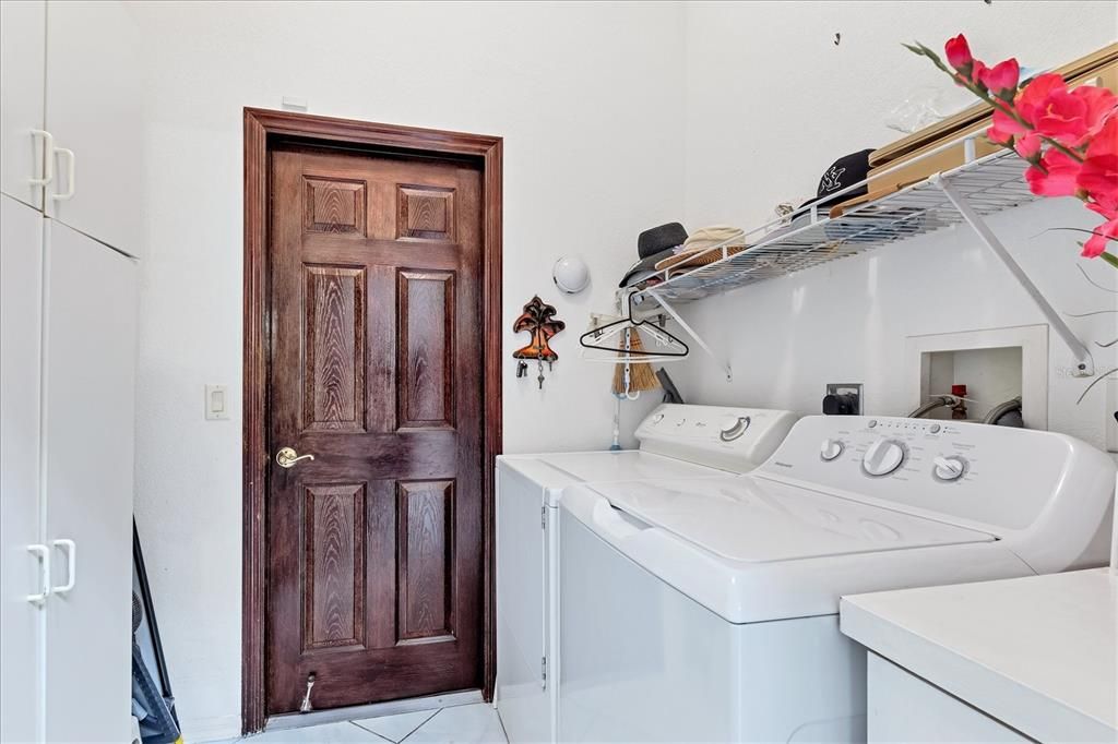 For Sale: $450,000 (3 beds, 2 baths, 1814 Square Feet)