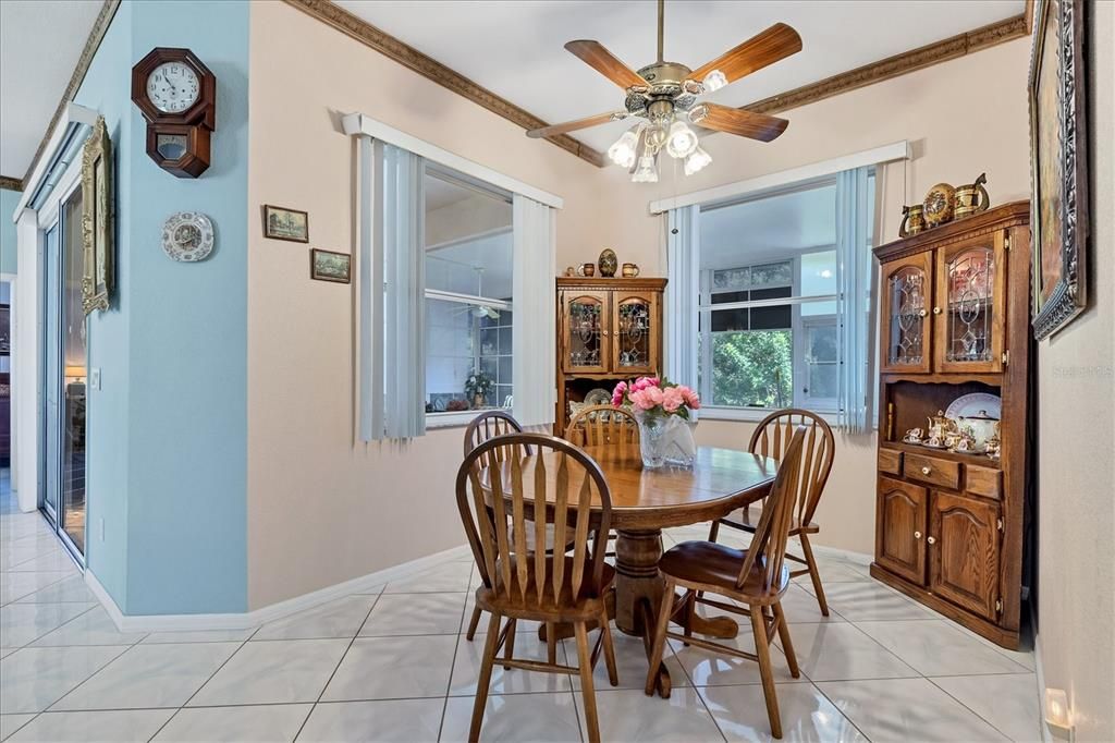 For Sale: $450,000 (3 beds, 2 baths, 1814 Square Feet)
