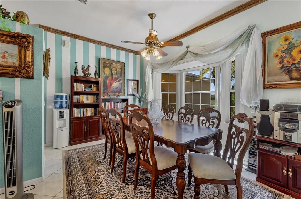 For Sale: $450,000 (3 beds, 2 baths, 1814 Square Feet)
