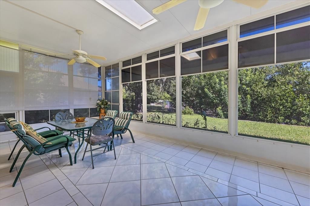 For Sale: $450,000 (3 beds, 2 baths, 1814 Square Feet)