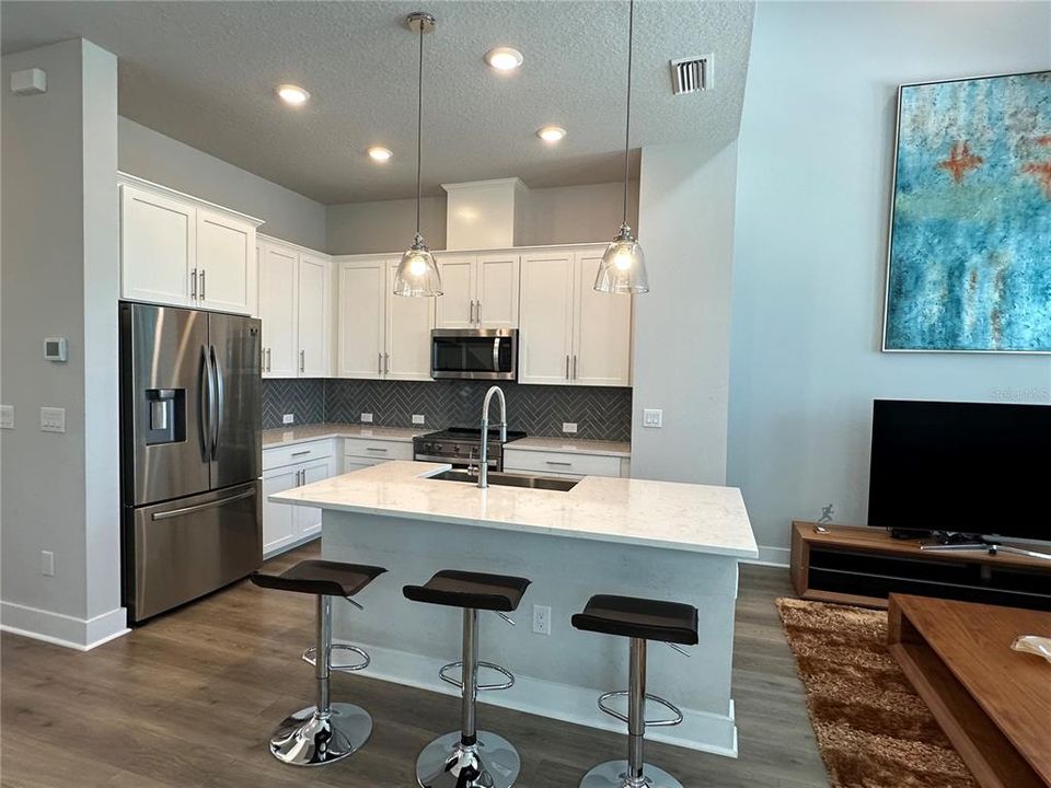 For Rent: $3,800 (3 beds, 3 baths, 1771 Square Feet)