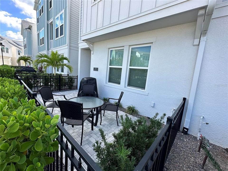 For Rent: $3,800 (3 beds, 3 baths, 1771 Square Feet)