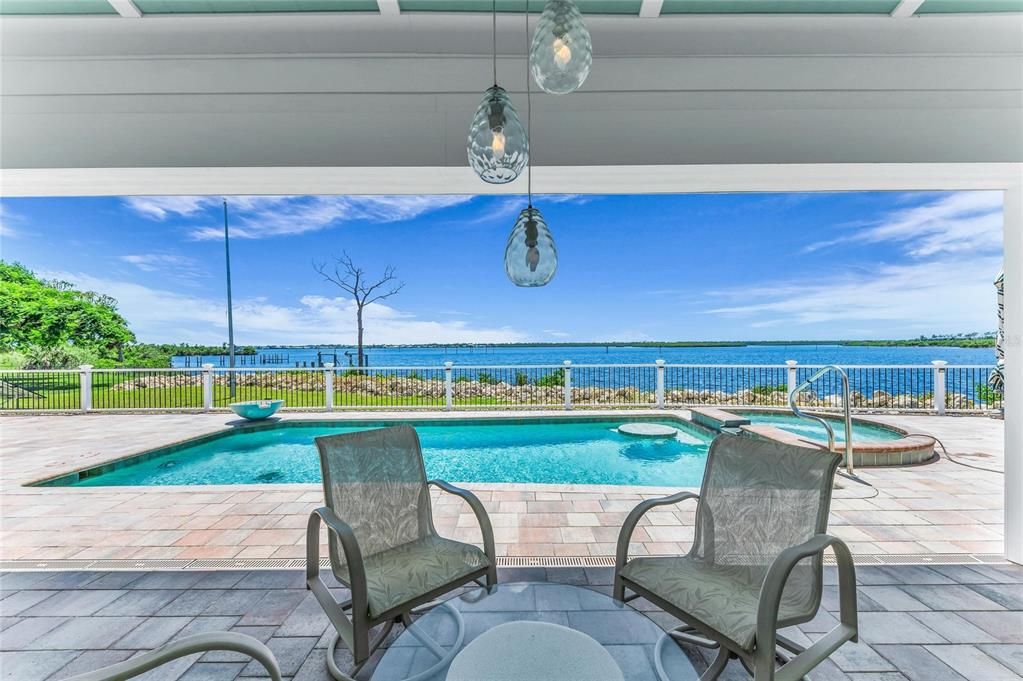 For Sale: $1,324,000 (3 beds, 2 baths, 2888 Square Feet)