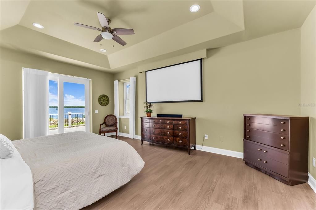 For Sale: $1,324,000 (3 beds, 2 baths, 2888 Square Feet)