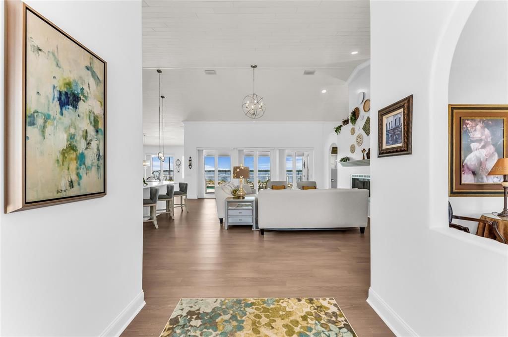 For Sale: $1,324,000 (3 beds, 2 baths, 2888 Square Feet)