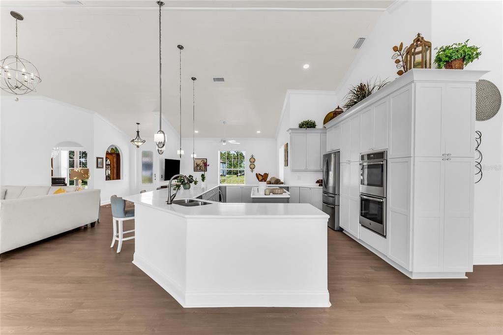 For Sale: $1,324,000 (3 beds, 2 baths, 2888 Square Feet)