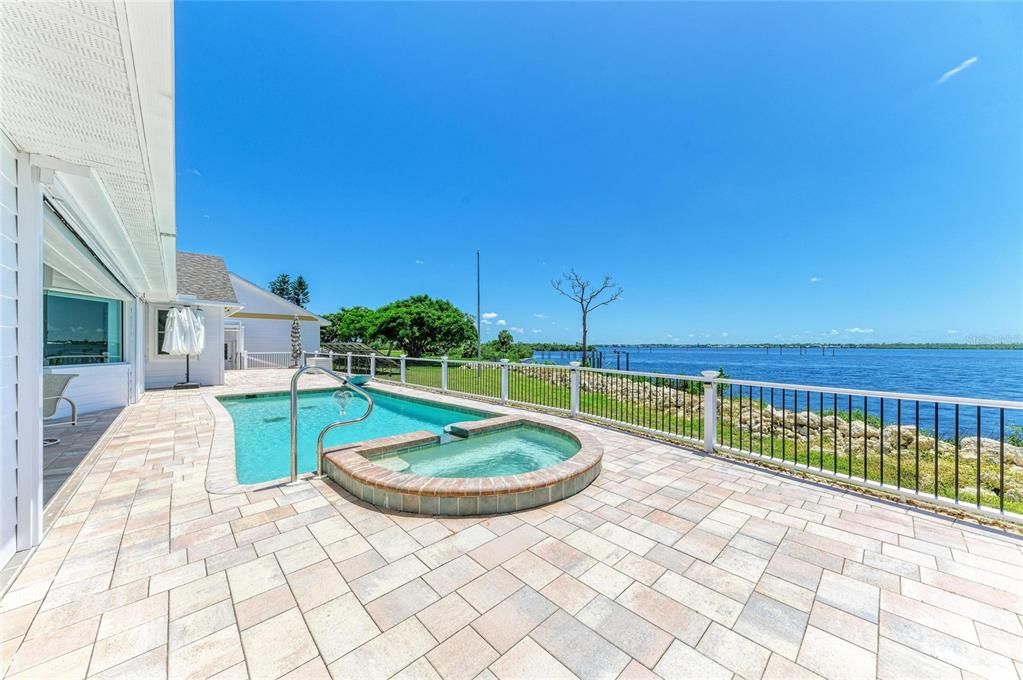 For Sale: $1,324,000 (3 beds, 2 baths, 2888 Square Feet)