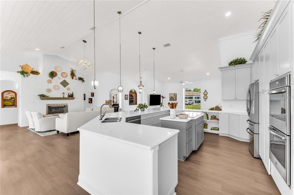 For Sale: $1,324,000 (3 beds, 2 baths, 2888 Square Feet)