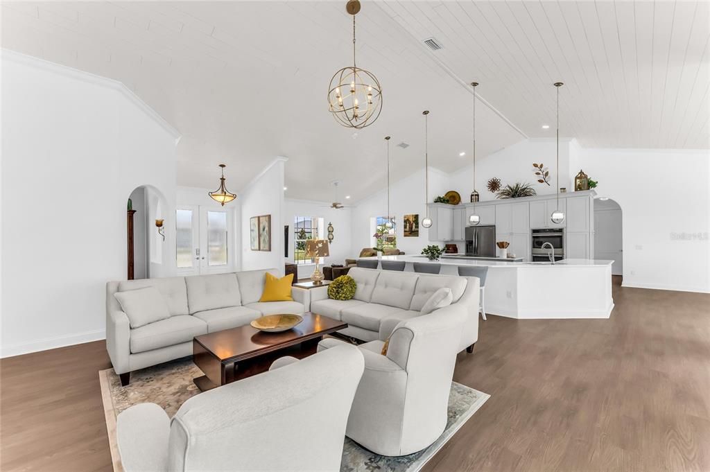 For Sale: $1,324,000 (3 beds, 2 baths, 2888 Square Feet)