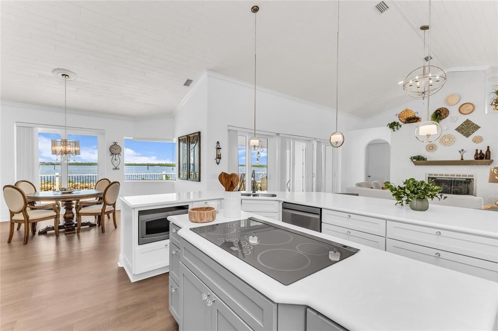 For Sale: $1,324,000 (3 beds, 2 baths, 2888 Square Feet)