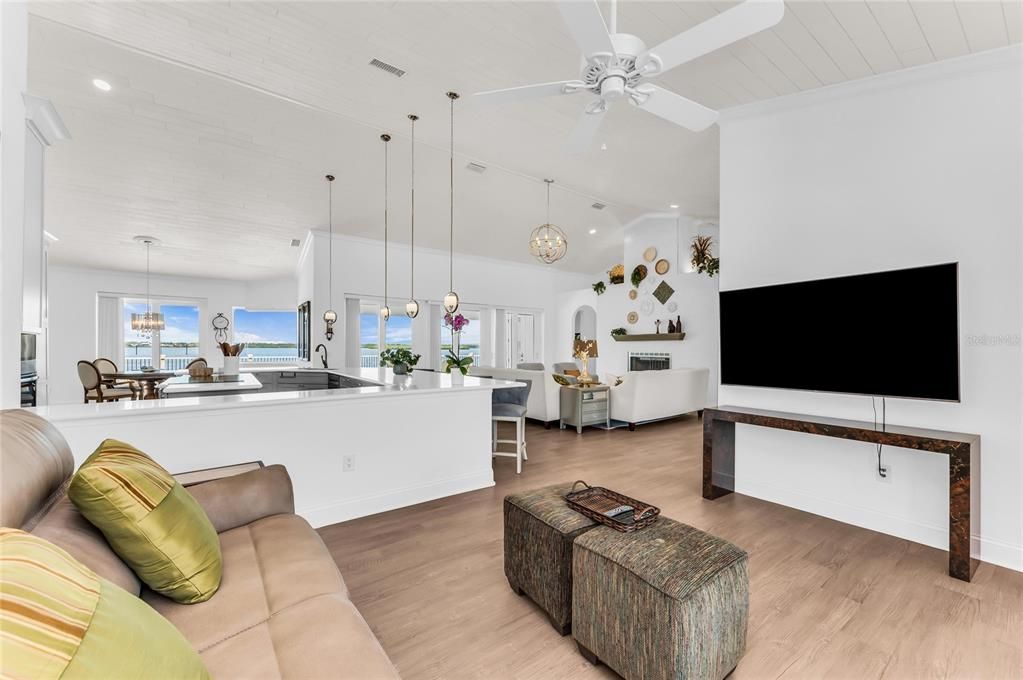For Sale: $1,324,000 (3 beds, 2 baths, 2888 Square Feet)