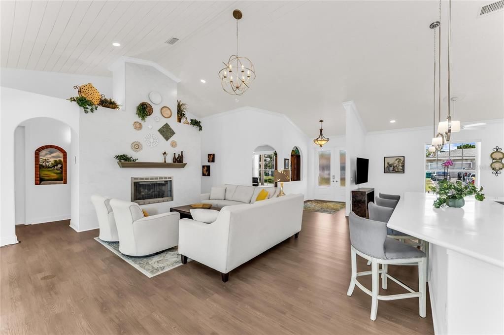 For Sale: $1,324,000 (3 beds, 2 baths, 2888 Square Feet)