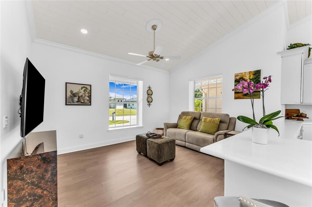 For Sale: $1,324,000 (3 beds, 2 baths, 2888 Square Feet)