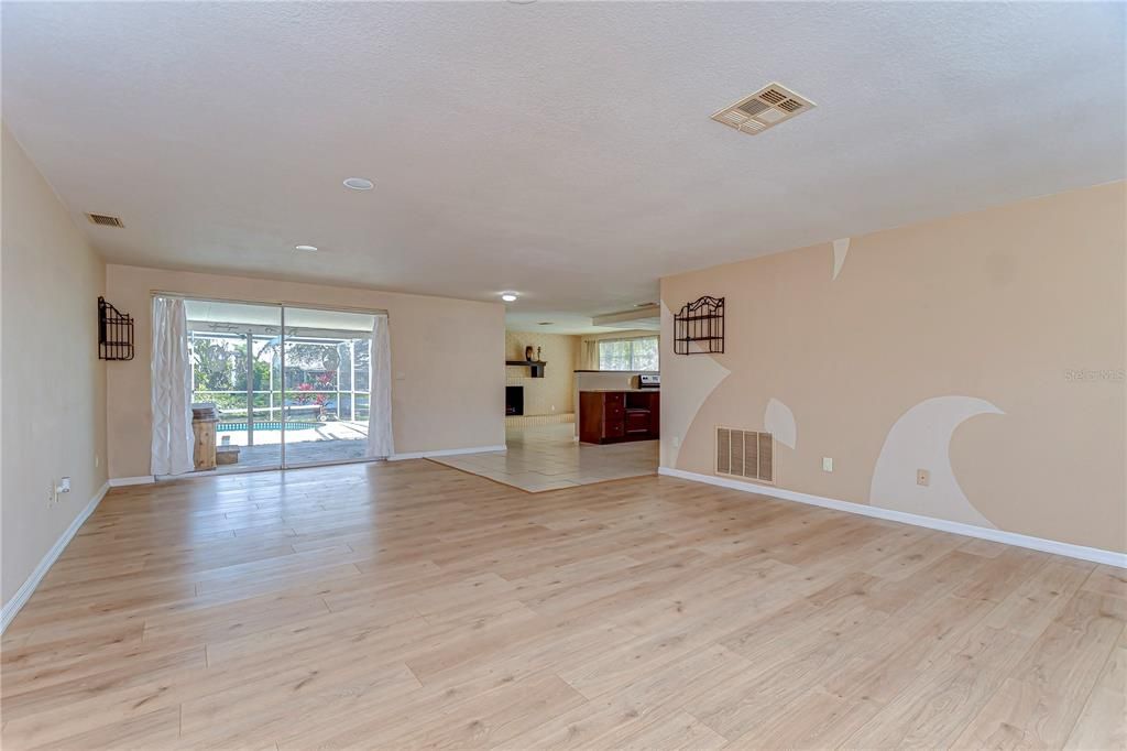 En Venta: $375,000 (2 camas, 2 baños, 1434 Pies cuadrados)