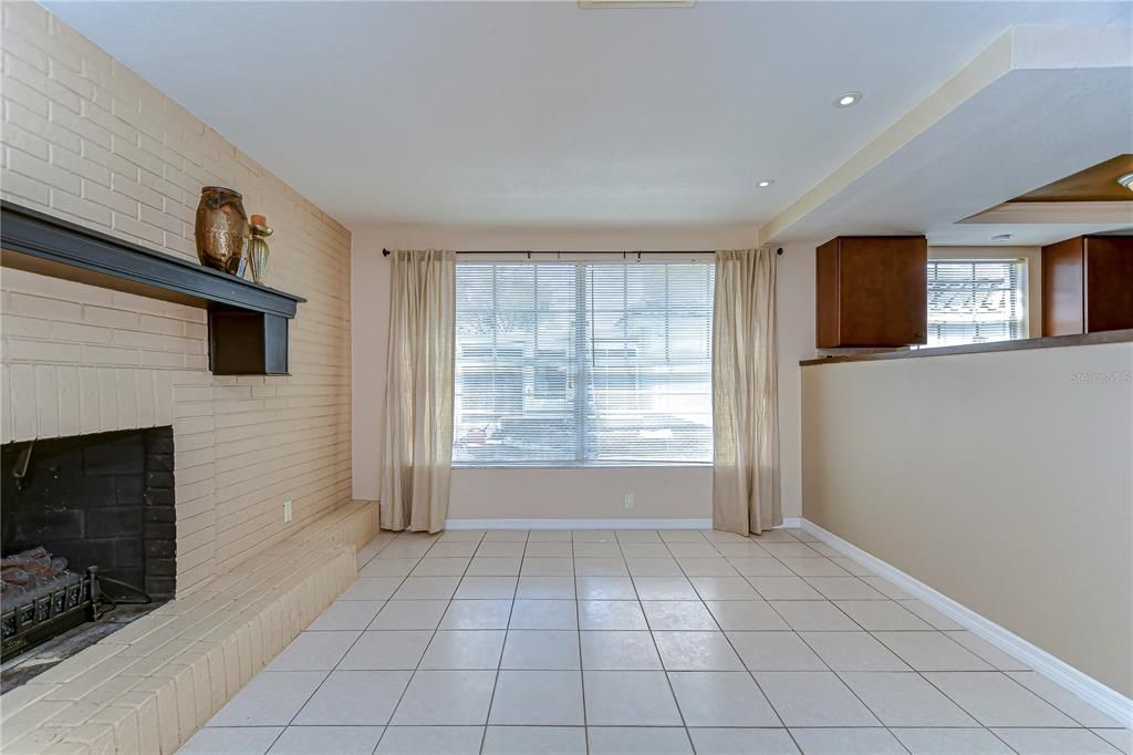En Venta: $375,000 (2 camas, 2 baños, 1434 Pies cuadrados)
