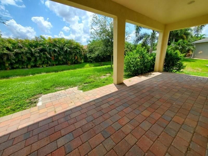 For Rent: $2,500 (3 beds, 2 baths, 2001 Square Feet)