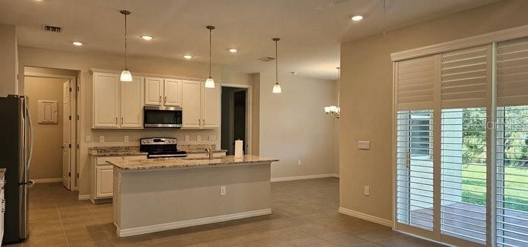 For Rent: $2,500 (3 beds, 2 baths, 2001 Square Feet)