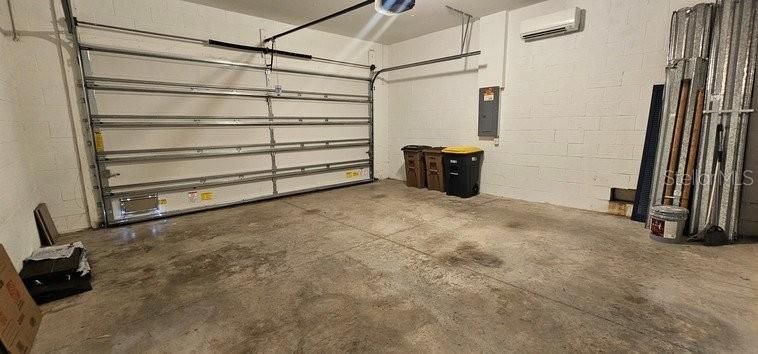 For Rent: $2,500 (3 beds, 2 baths, 2001 Square Feet)