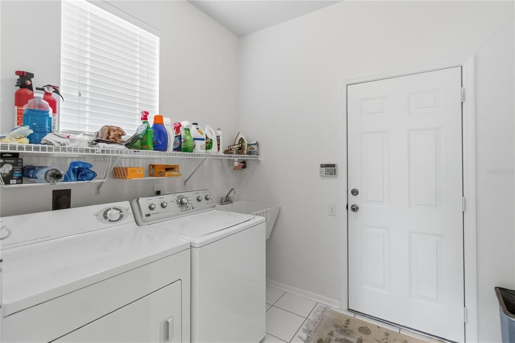 For Sale: $433,400 (3 beds, 2 baths, 2055 Square Feet)