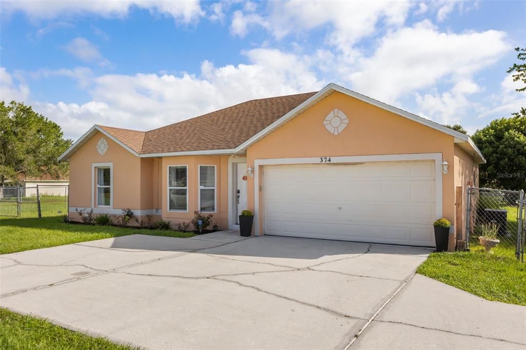 For Sale: $275,000 (3 beds, 2 baths, 1332 Square Feet)
