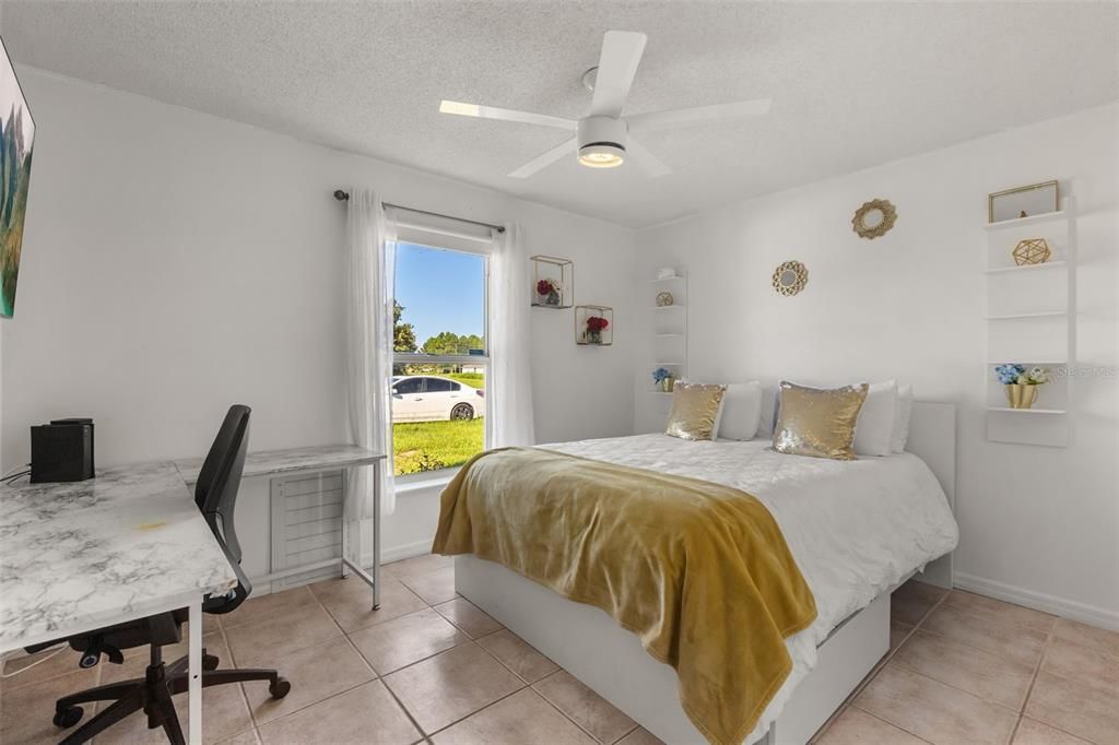For Sale: $275,000 (3 beds, 2 baths, 1332 Square Feet)
