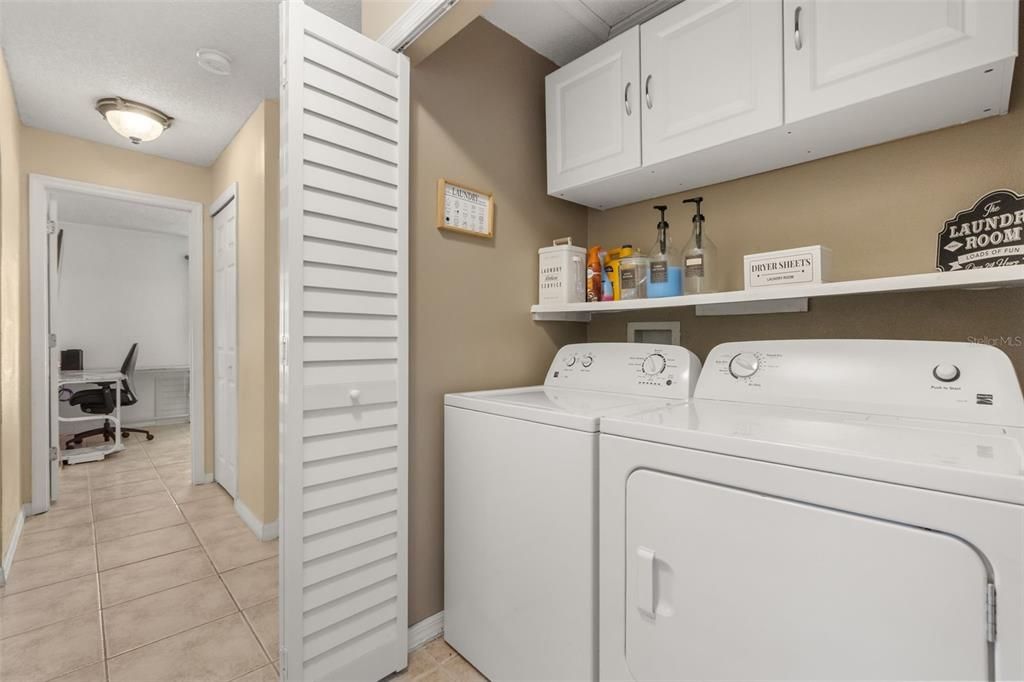For Sale: $275,000 (3 beds, 2 baths, 1332 Square Feet)