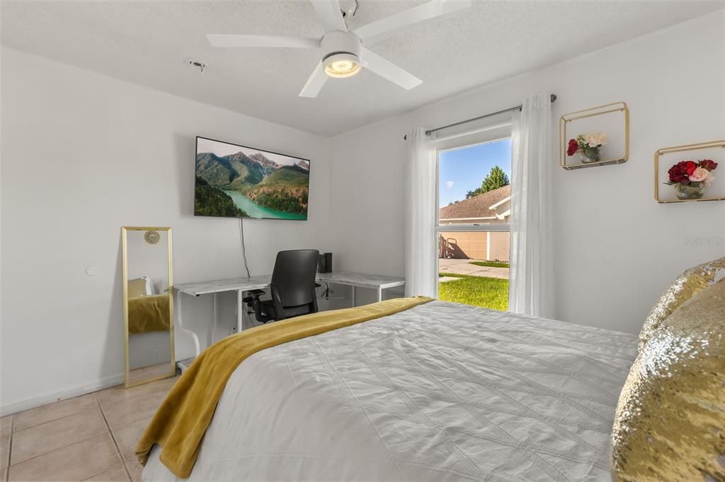 For Sale: $275,000 (3 beds, 2 baths, 1332 Square Feet)