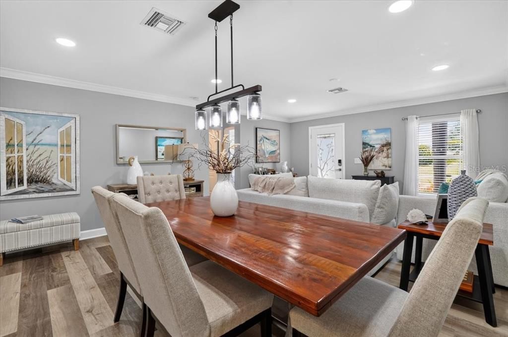 For Sale: $598,900 (3 beds, 2 baths, 1897 Square Feet)