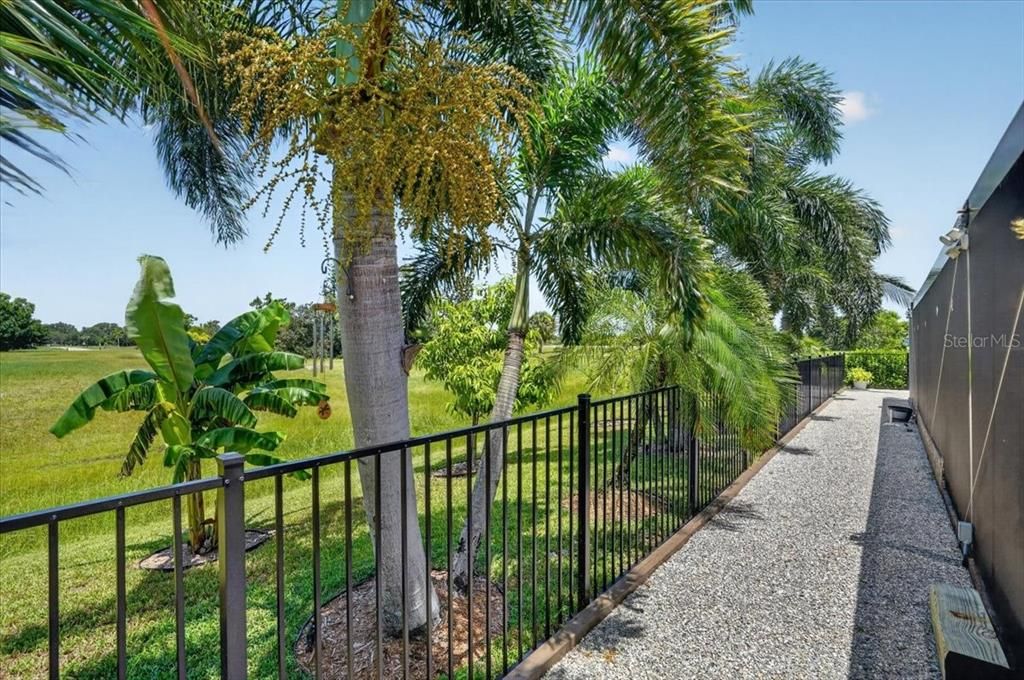 For Sale: $598,900 (3 beds, 2 baths, 1897 Square Feet)