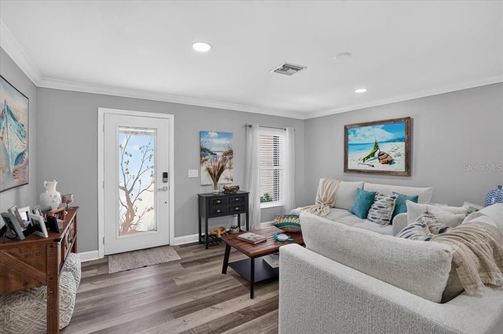 For Sale: $598,900 (3 beds, 2 baths, 1897 Square Feet)