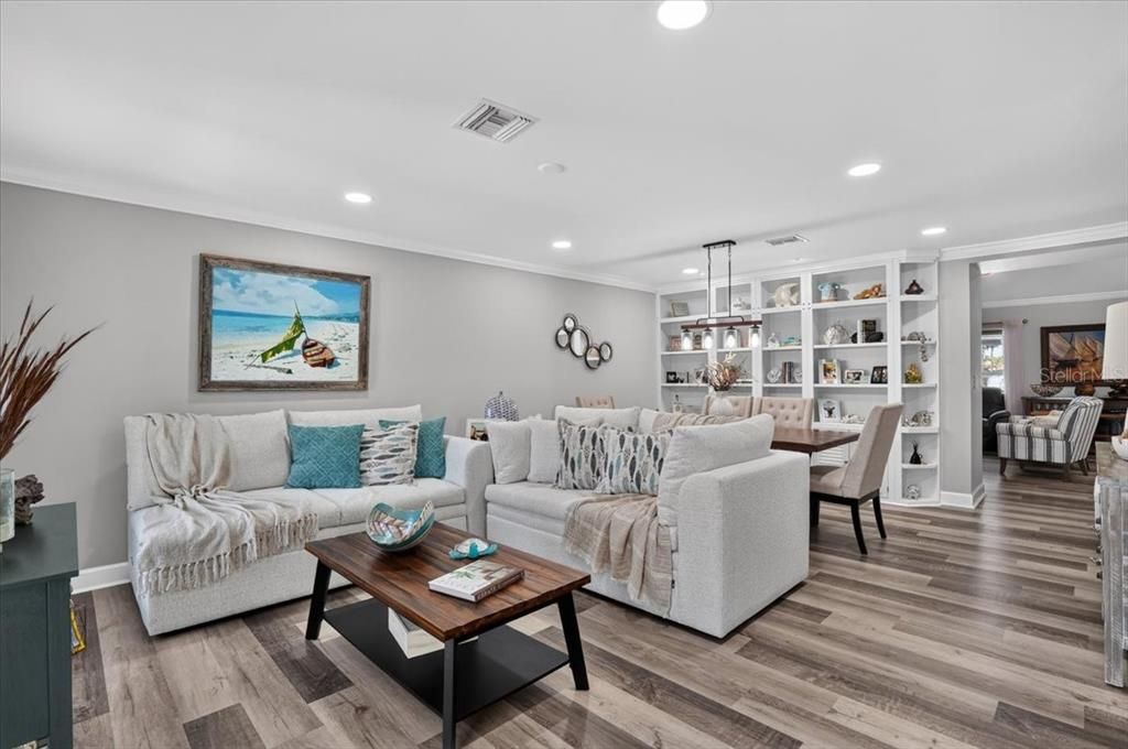 For Sale: $598,900 (3 beds, 2 baths, 1897 Square Feet)