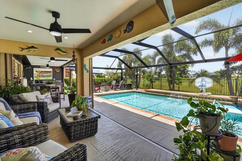 For Sale: $598,900 (3 beds, 2 baths, 1897 Square Feet)