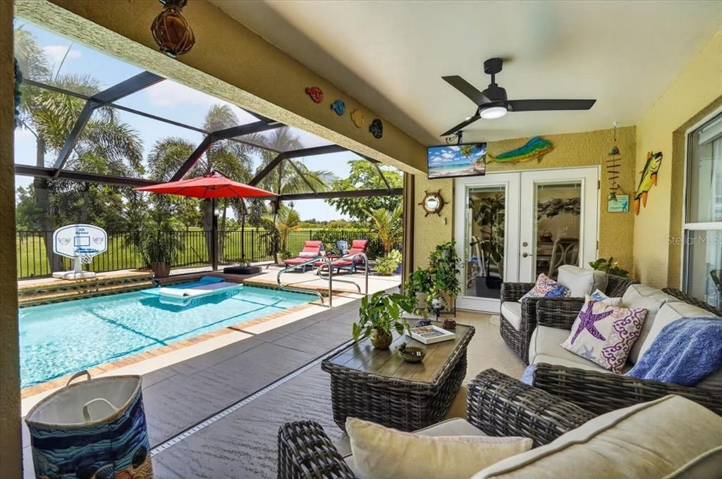 For Sale: $598,900 (3 beds, 2 baths, 1897 Square Feet)