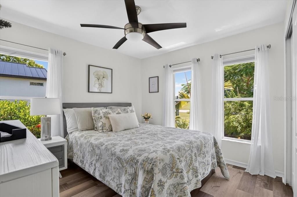 For Sale: $598,900 (3 beds, 2 baths, 1897 Square Feet)