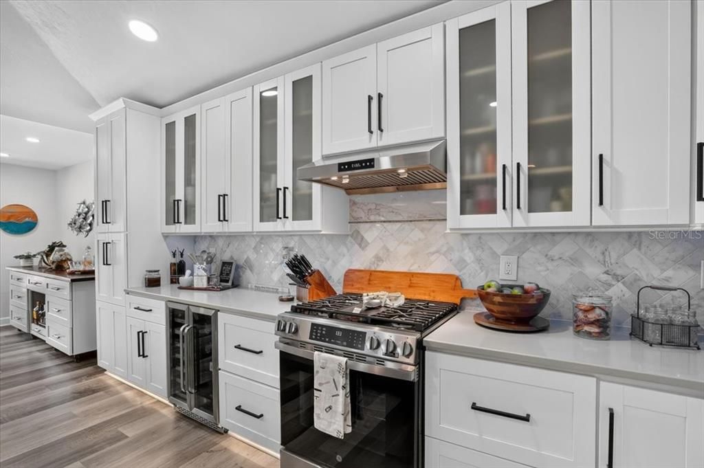 For Sale: $598,900 (3 beds, 2 baths, 1897 Square Feet)