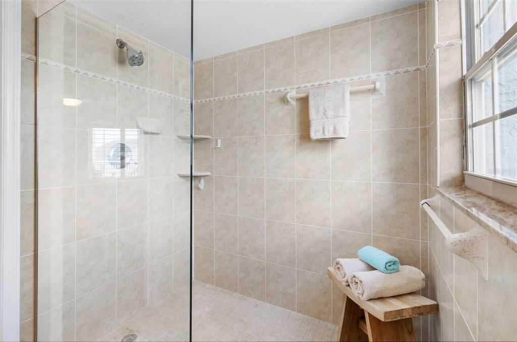 En Venta: $890,000 (2 camas, 2 baños, 1405 Pies cuadrados)