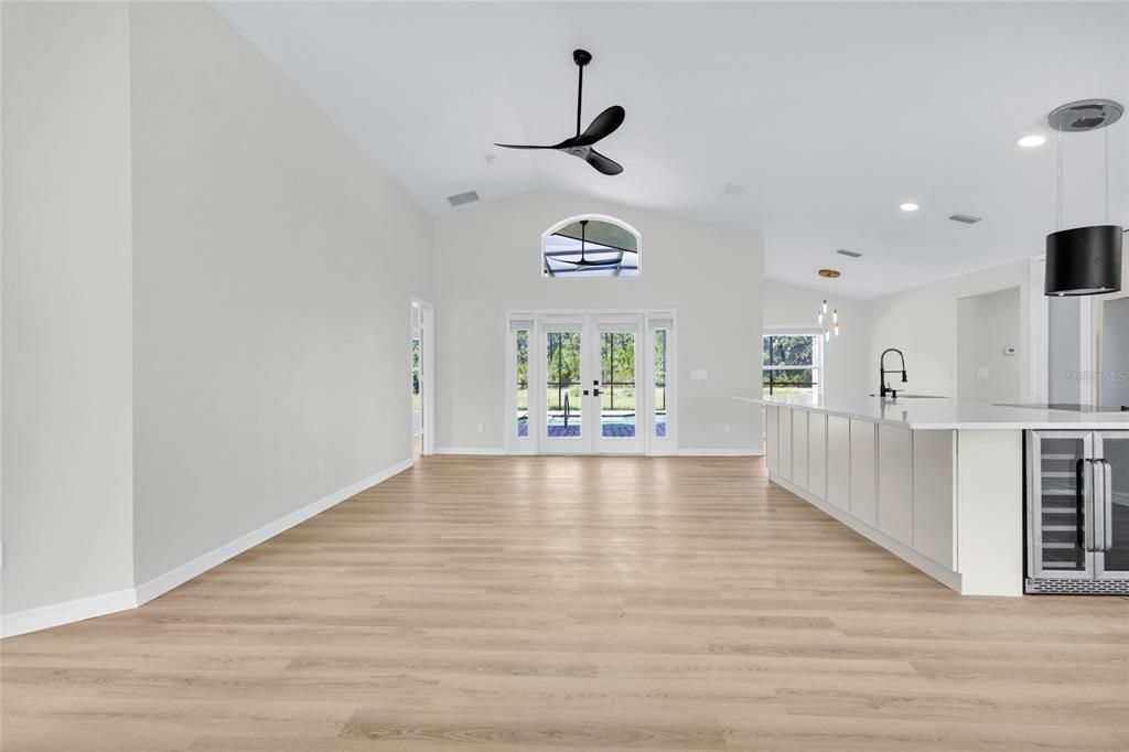 For Sale: $820,000 (3 beds, 2 baths, 1878 Square Feet)