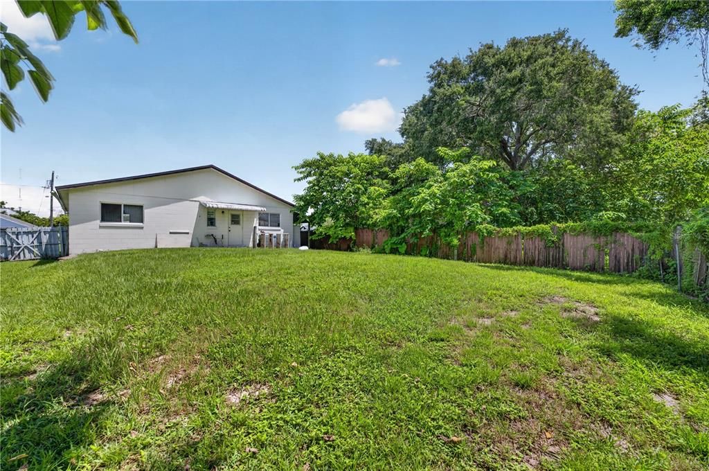 For Sale: $375,000 (3 beds, 2 baths, 1486 Square Feet)