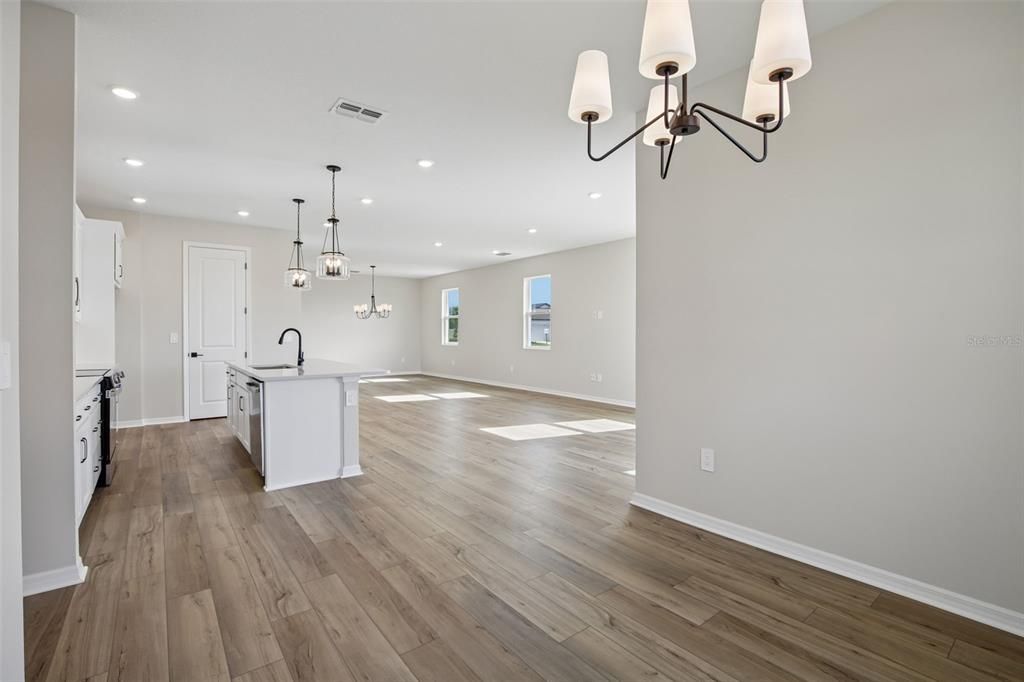 For Sale: $519,511 (3 beds, 2 baths, 2226 Square Feet)
