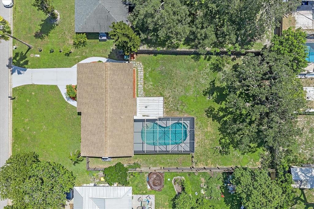 For Sale: $379,900 (3 beds, 1 baths, 989 Square Feet)