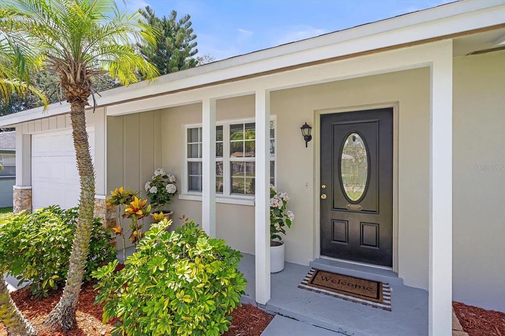For Sale: $379,900 (3 beds, 1 baths, 989 Square Feet)