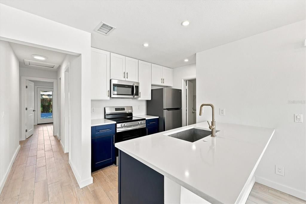 For Sale: $369,900 (3 beds, 2 baths, 1140 Square Feet)